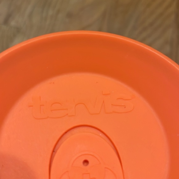 Large tervis snoopy cup with cover - Picture 6 of 8